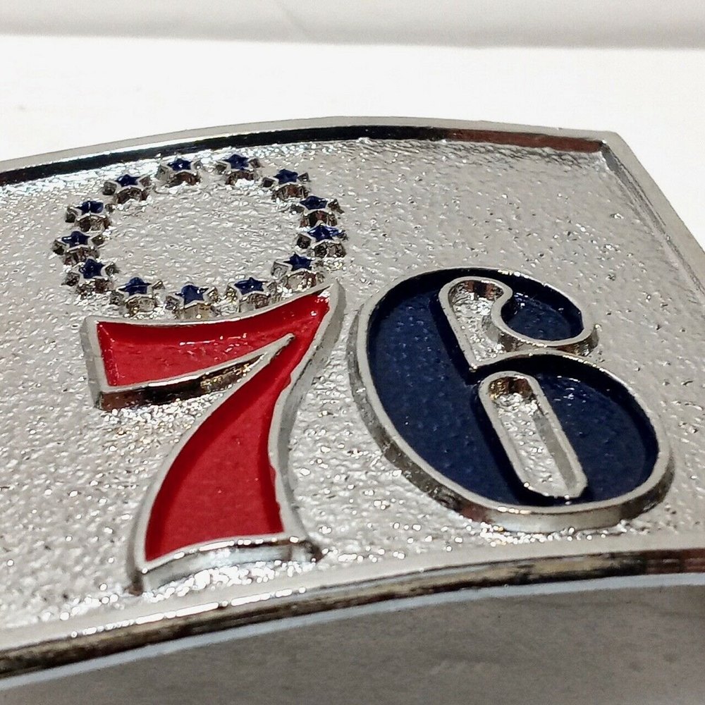 Vintage Philadelphia 76ers Sixers Logo NBA Basketball Belt Buckle - Picture 3 of 4